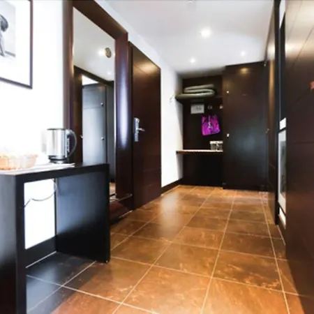 ホテル Kuenstlerquartier Seezeichen