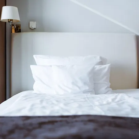 Hotel Kuenstlerquartier Seezeichen 4*